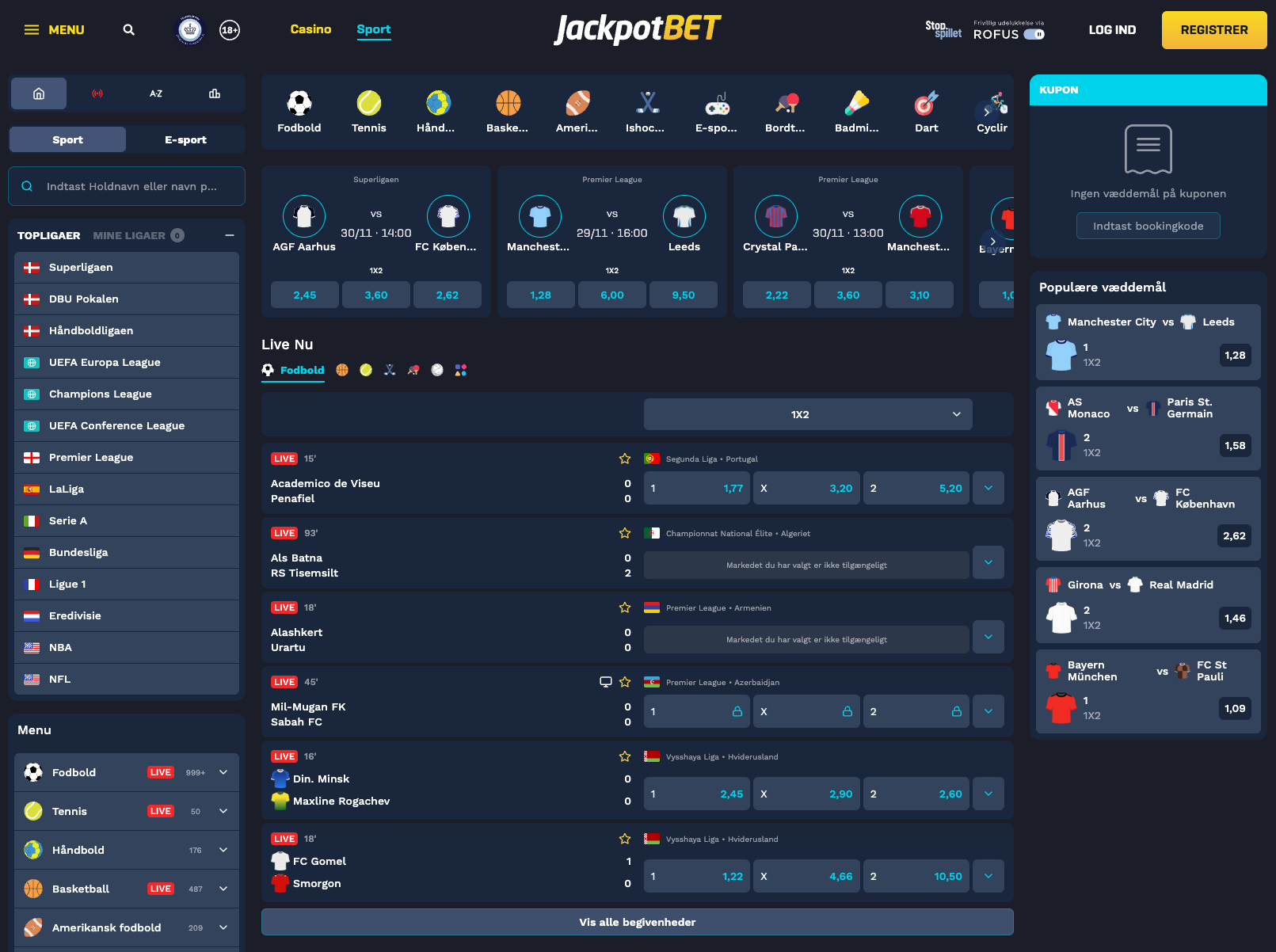 Oversigt over JackpotBETs sportsbetting-sektion med live-odds, kommende kampe, ligaer som Superligaen og Premier League samt menu for sport og e-sport.